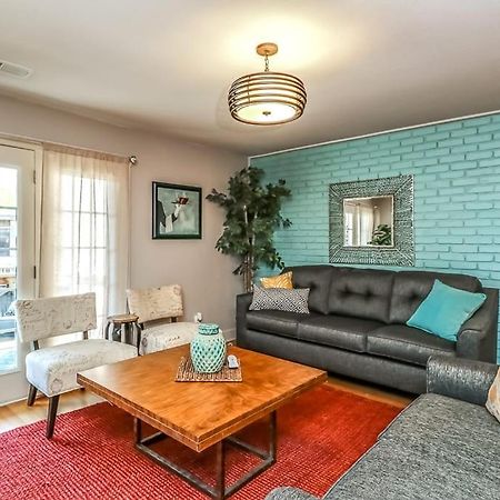 Amazing Locale 2Kingbr 1Bth Villa Kansas City Buitenkant foto