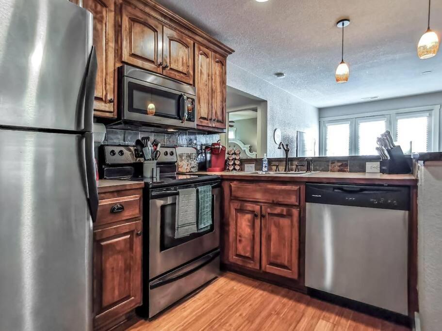 Amazing Locale 2Kingbr 1Bth Villa Kansas City Buitenkant foto